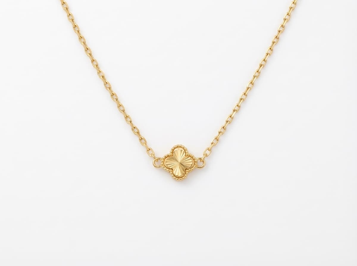 گردنبند طلا زنانه مدل ونکلیف مینیمال  برند نونا 