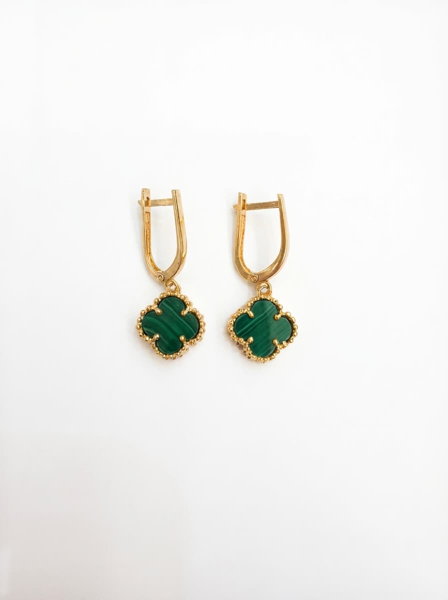 گوشواره کلیپسی طلا زنانه مدل ونکلیف سنگی رنگ شبز